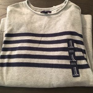 Gap sweater medium never worn